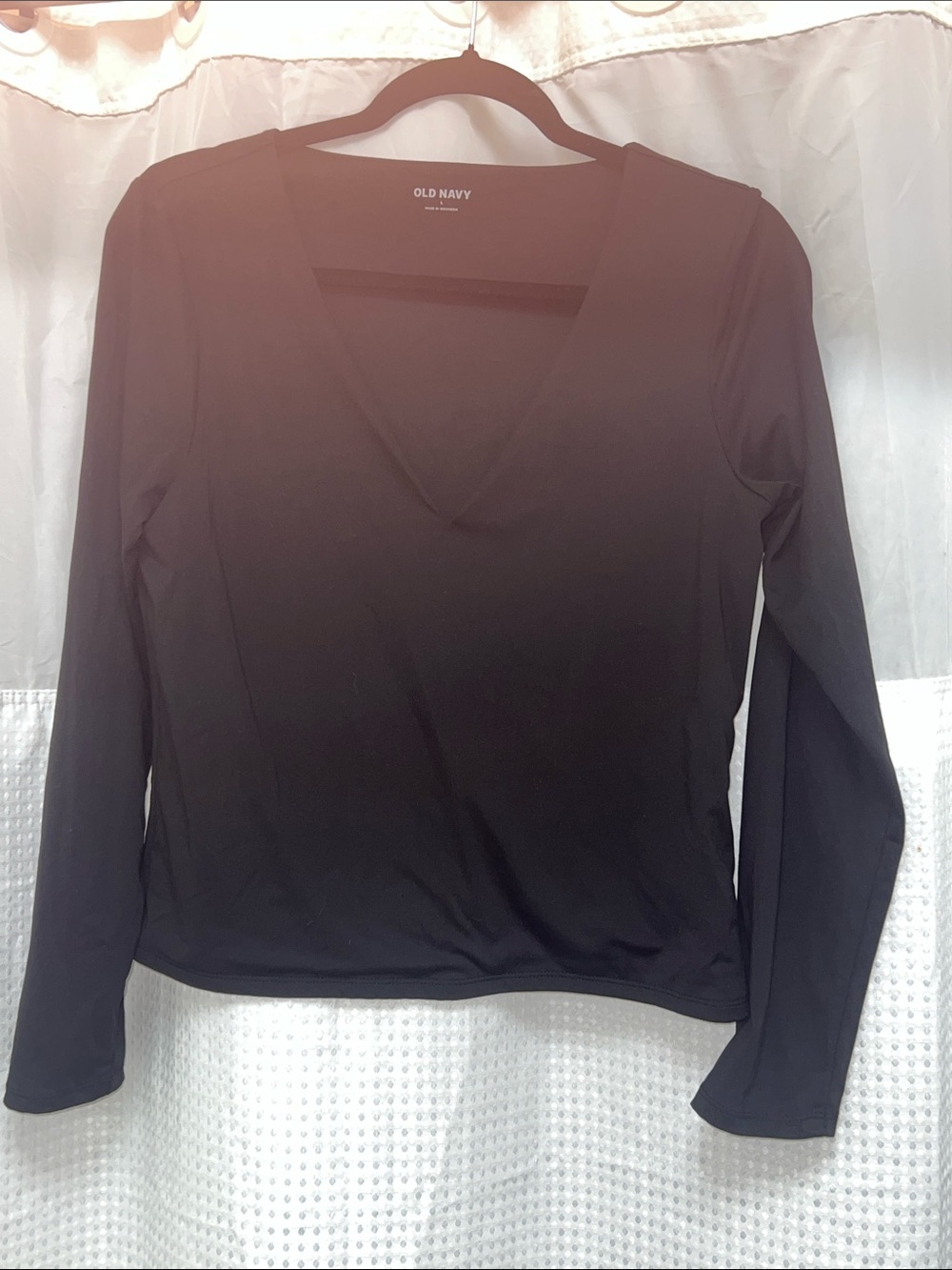 Old Navy Black Long-Sleeve V-Neck Top